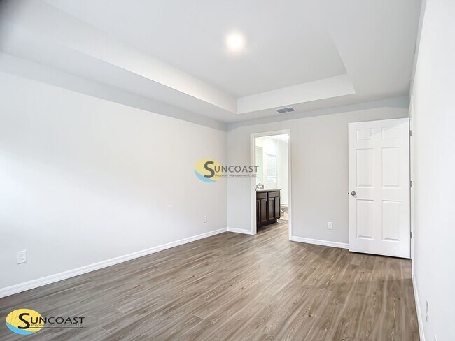 Building Photo - 7839 N Quibble Ave