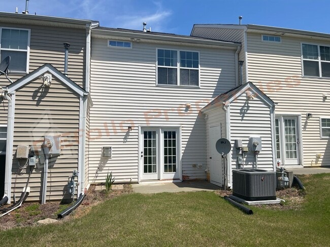 Building Photo - 1304 Cozart St