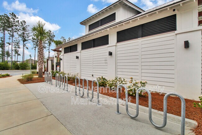 Building Photo - 105 Cole St