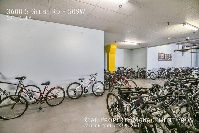 Building Photo - 3600 S Glebe Rd