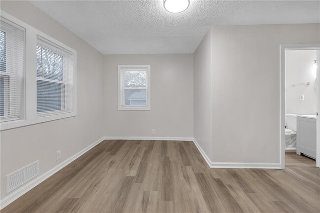 Building Photo - 1683 Candler Rd