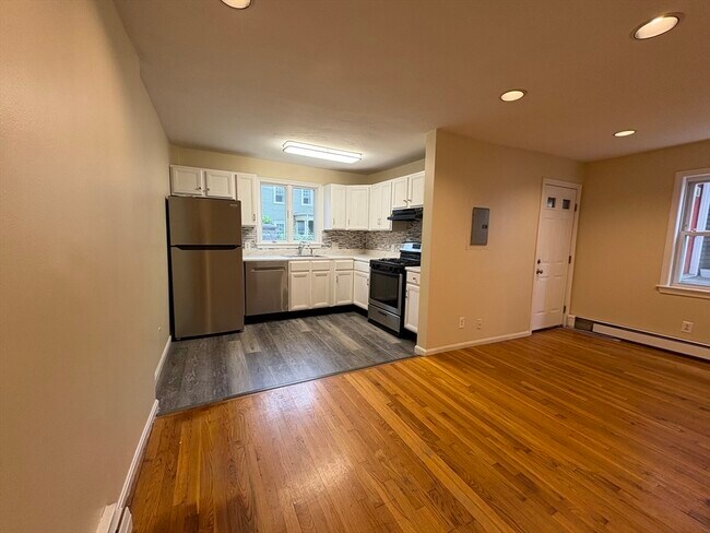 Building Photo - 6 Northey St
