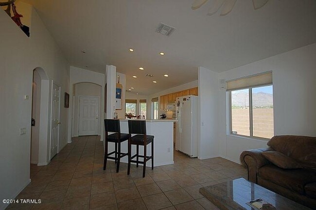 Building Photo - 8851 N Palo Verde Bluffs Pl