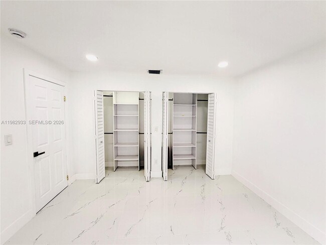 Building Photo - 3354 NW 50th St