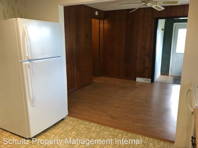 Building Photo - 2 br, 1 bath House - 2711 Maple Drive