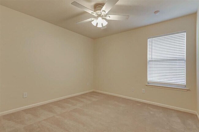 Building Photo - 25246 Sterling Cloud Ln