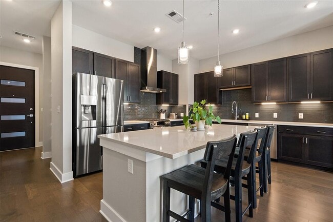 Building Photo - 4501 Jackson Ave