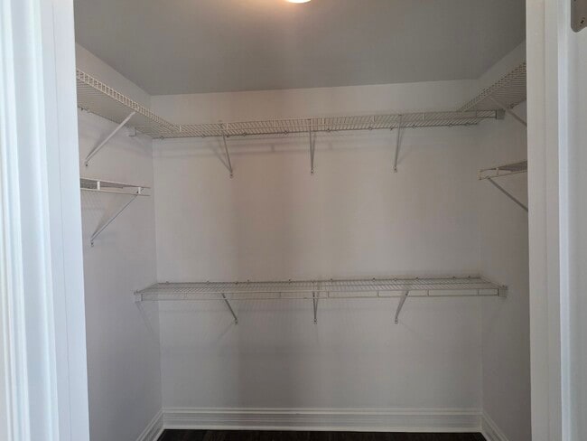 Building Photo - 234 W Kyra Ln