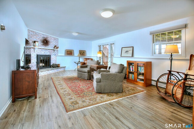 Building Photo - 7 Richmond Hill Rd