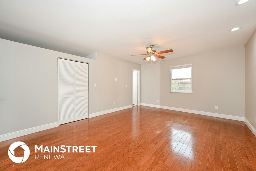 Building Photo - 632 Ryan Ave