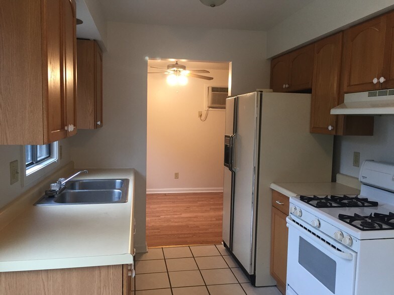 Building Photo - 8163 Ralston Ct