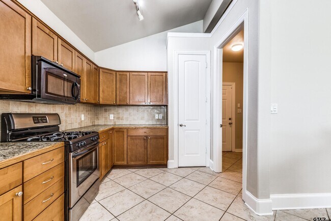 Building Photo - 12579 Kara Lynn Place