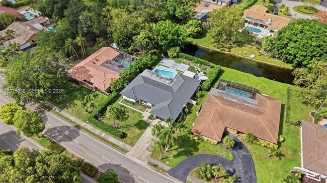 Building Photo - 9935 Ramblewood Dr