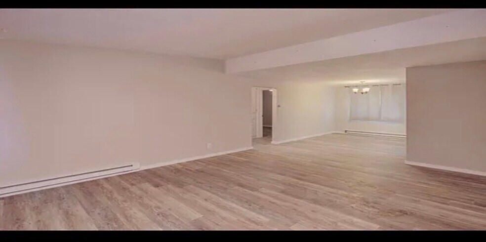 Building Photo - 9721 E Maringo Dr