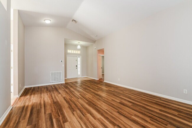 Building Photo - 11341 Lake Cypress Loop