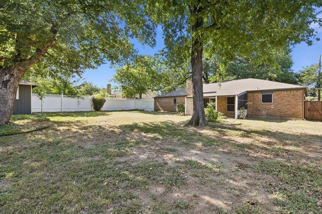 Building Photo - 7829 Noneman Dr