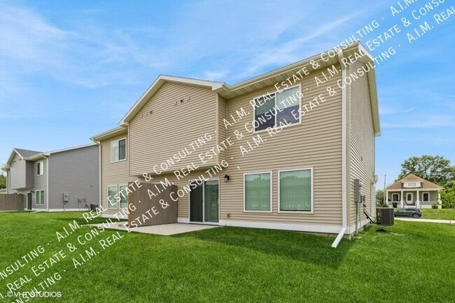 Building Photo - 284 Caspian Ct