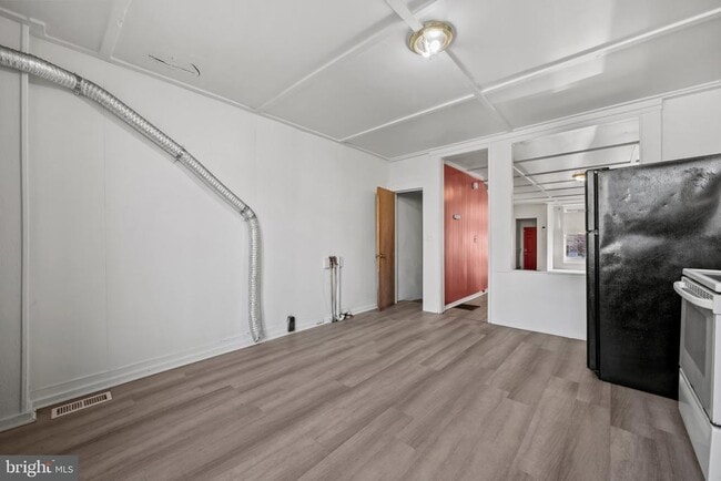 Building Photo - 220 N Luzerne Ave