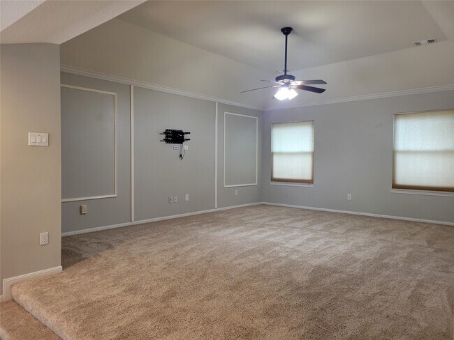 Building Photo - 2214 Old S Dr