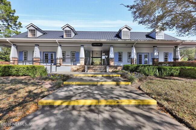 Building Photo - 16301 Magnolia Grove Way