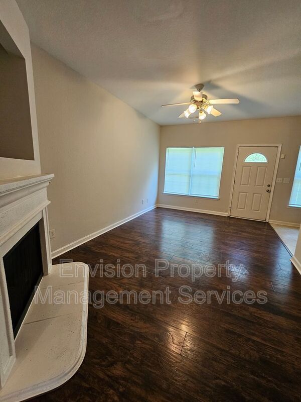 Building Photo - 393 Brookview Dr