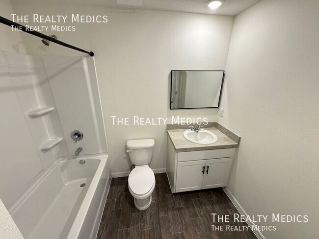 Building Photo - 313 Amberjack Ct