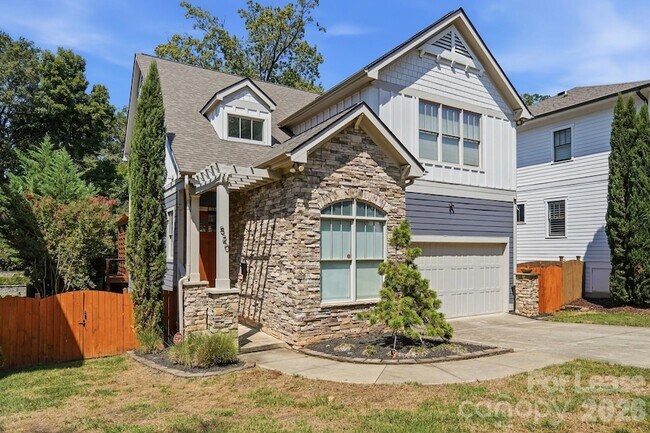 Building Photo - 520 Iverson Way