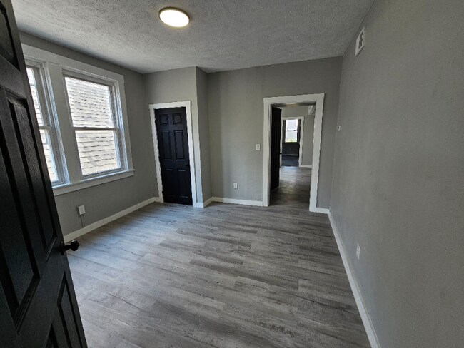 Building Photo - 1257 8th Ave