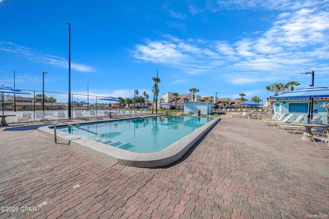 Building Photo - 17462 Front Beach Rd