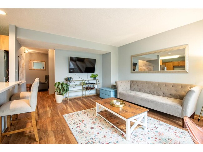 Building Photo - 5724 4th St NE