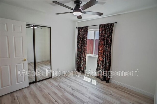 Building Photo - 15732 Rosehaven Ln