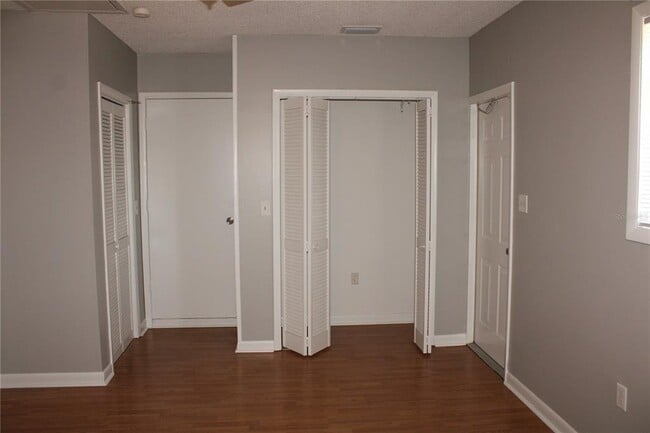 Building Photo - 4024 13th Ave W