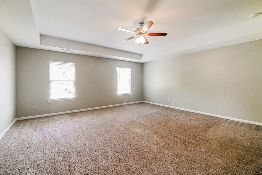 Building Photo - 434 Highland Falls Dr