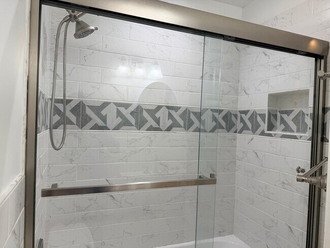 Building Photo - 1312 Coventry Cir