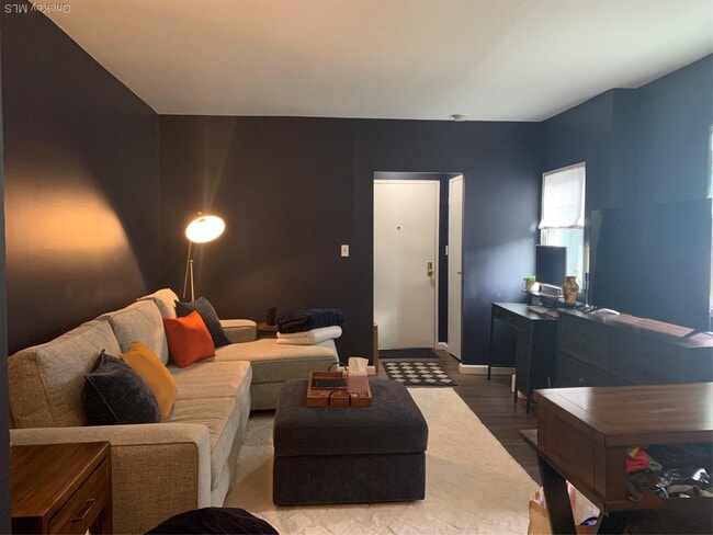 Building Photo - 21-29 Audrey Ave