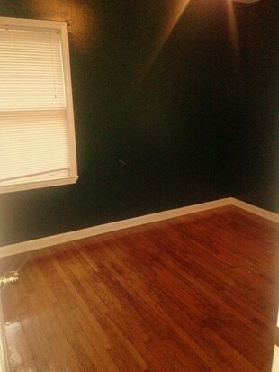 Building Photo - Cozy 2 bedroom 1 bath home located on the southeast side of Atlanta