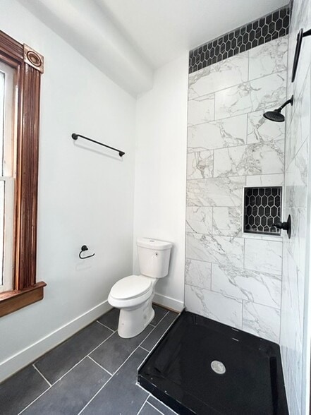 Building Photo - 3324 Spokane Ave