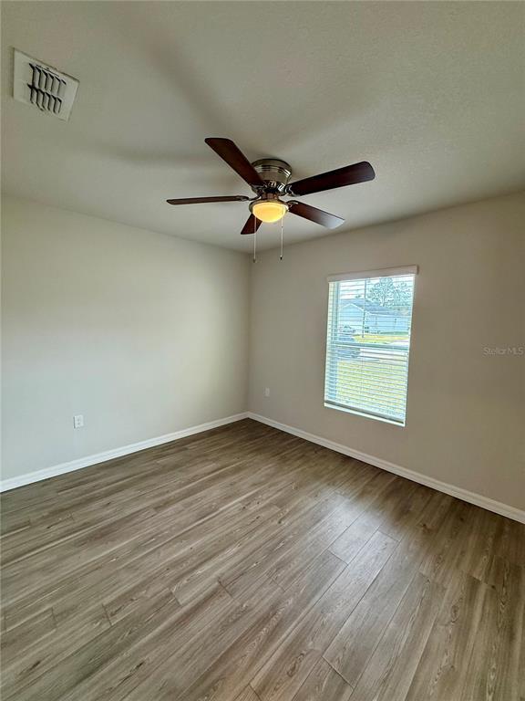 Building Photo - 14 Serene Pl