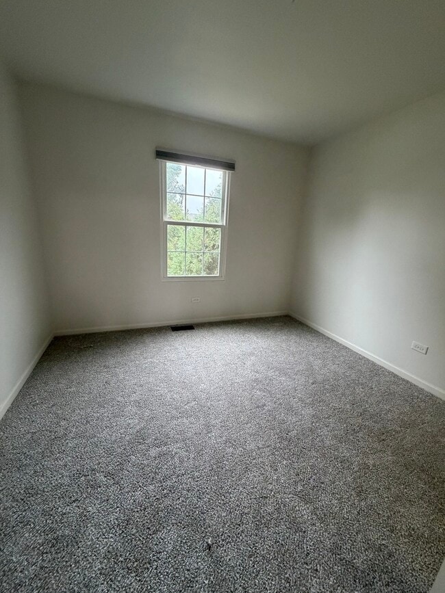 Building Photo - 4917 Montauk Dr