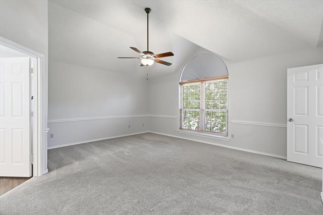 Building Photo - 318 Lodge Rd