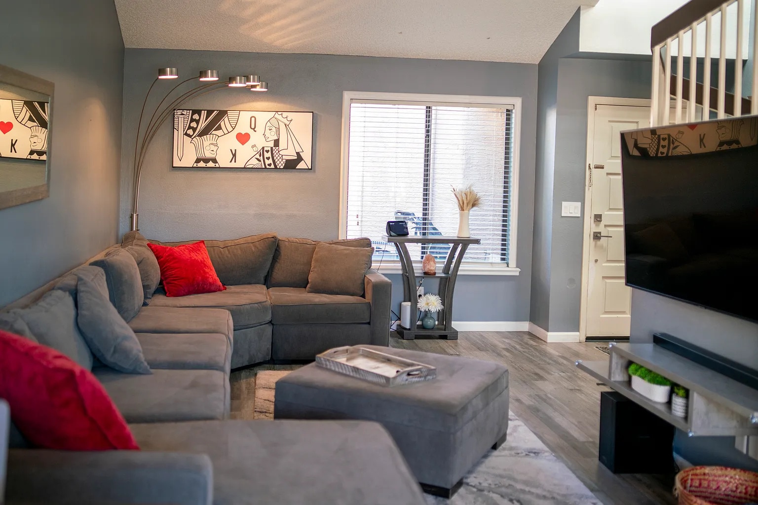 Building Photo - 1702 N Ventura Ln