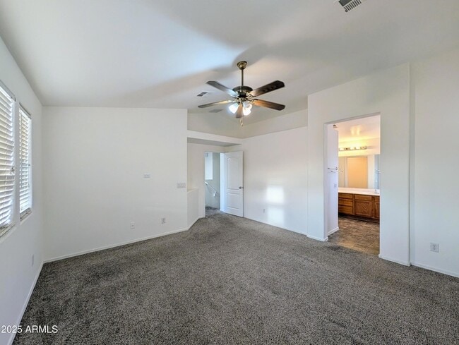 Building Photo - 3848 E Pollack St