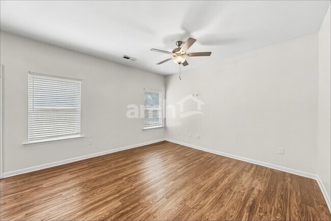 Building Photo - 516 Woodall Rd
