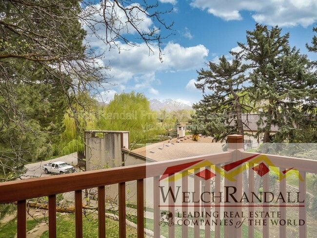 Building Photo - 5511 S Willow Ln