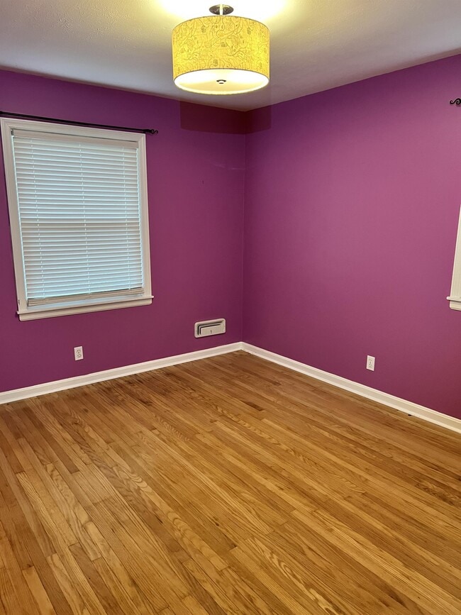 Building Photo - 9310 Habersham Dr