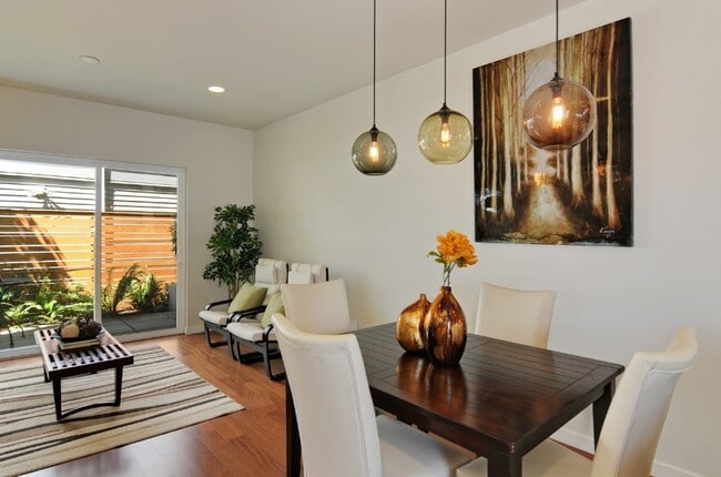 Building Photo - 4717 Phinney Avenue North