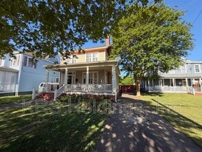 Building Photo - 622 S Armistead Ave