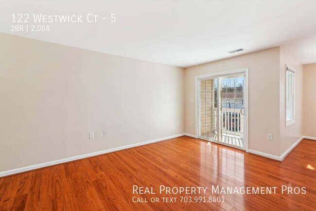 Building Photo - 122 Westwick Ct
