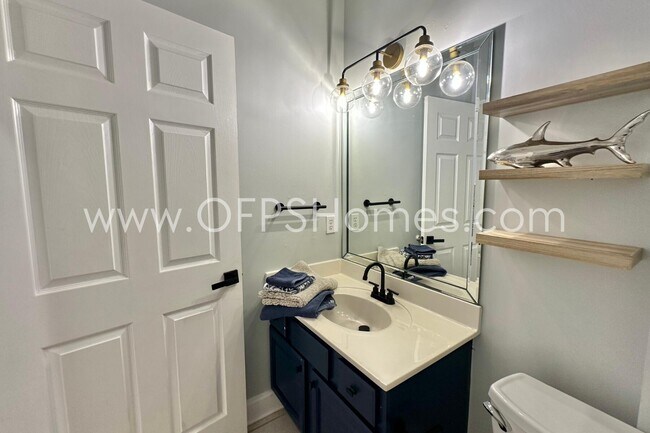 Building Photo - 4507 Furling Ln