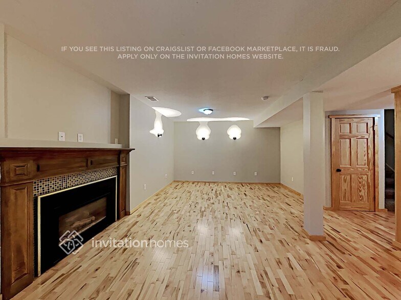 Building Photo - 15004 Park Ave S